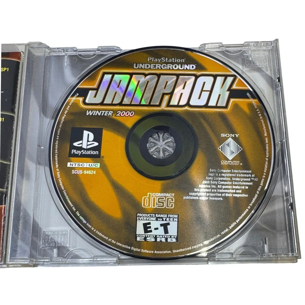 PlayStation Underground Jampack Winter 2000 PS1 Demo Disc Spyro Crash SCUS-94624